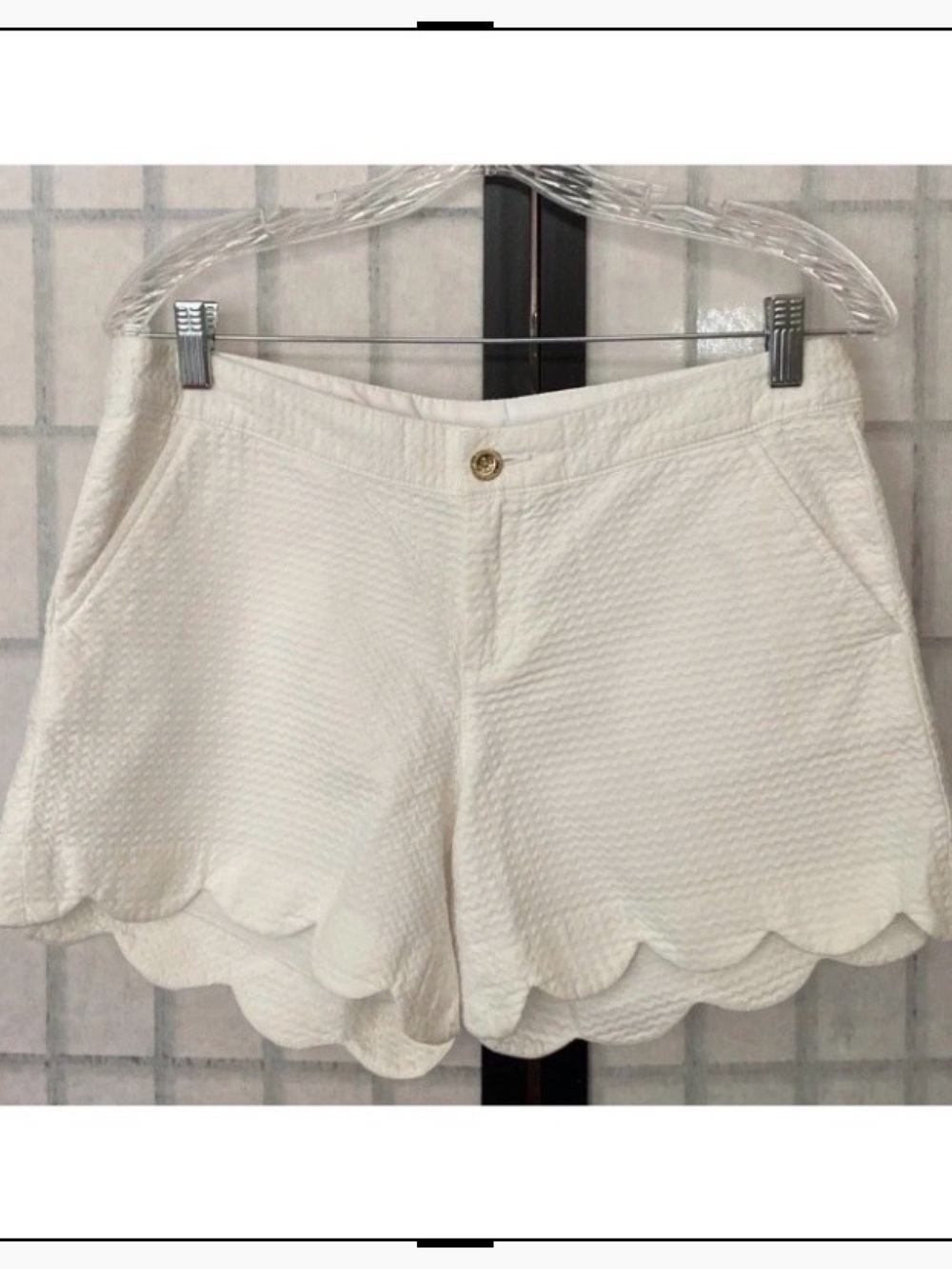 Lilly Pulitzer Wom 6 White Buttercup Shorts Hot Pants Scallop Hem EUC! MSRP $153